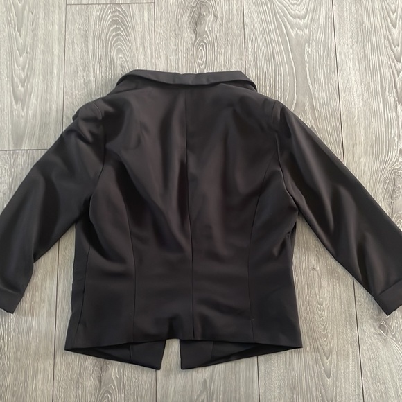 Dynamite Blazer - Picture 4 of 5